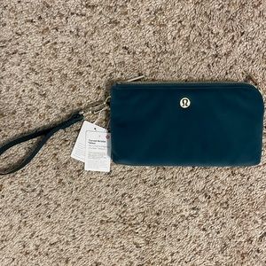 Lululemon curved wristlet
